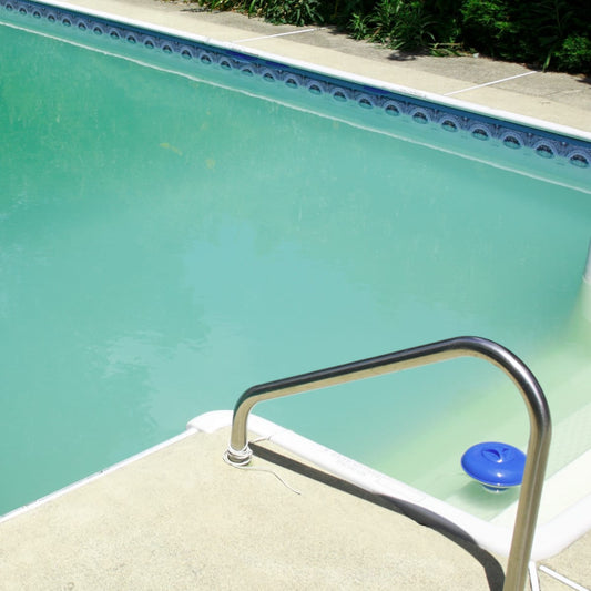 How to Clean Cloudy Pool Water